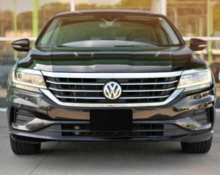 Черный Фольксваген Пассат, объемом двигателя 2 л и пробегом 30 тыс. км за 13300 $, фото 1 на Automoto.ua