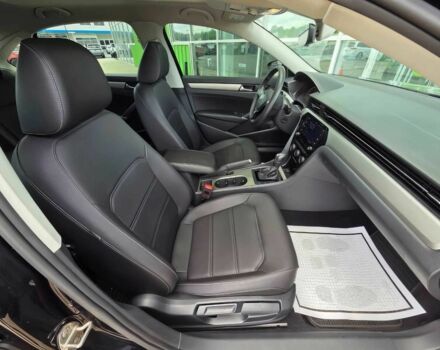 Черный Фольксваген Пассат, объемом двигателя 2 л и пробегом 30 тыс. км за 13300 $, фото 7 на Automoto.ua