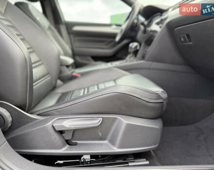 Черный Фольксваген Пассат, объемом двигателя 2 л и пробегом 128 тыс. км за 36700 $, фото 96 на Automoto.ua