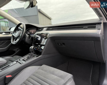 Чорний Фольксваген Пассат, об'ємом двигуна 2 л та пробігом 123 тис. км за 34900 $, фото 86 на Automoto.ua