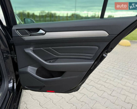 Чорний Фольксваген Пассат, об'ємом двигуна 2 л та пробігом 123 тис. км за 34900 $, фото 97 на Automoto.ua