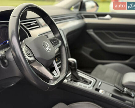 Чорний Фольксваген Пассат, об'ємом двигуна 2 л та пробігом 123 тис. км за 34900 $, фото 83 на Automoto.ua