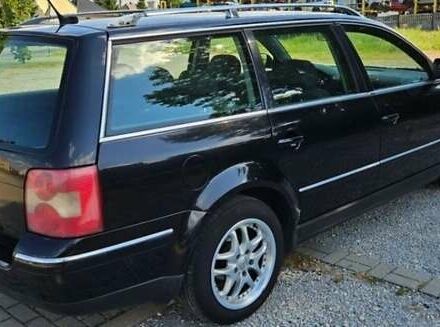 Черный Фольксваген Пассат, объемом двигателя 1.9 л и пробегом 245 тыс. км за 980 $, фото 4 на Automoto.ua