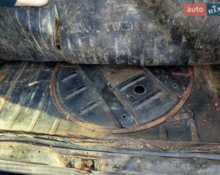 Черный Фольксваген Пассат, объемом двигателя 1.8 л и пробегом 100 тыс. км за 240 $, фото 3 на Automoto.ua