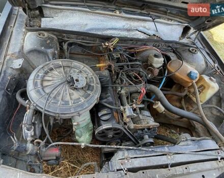 Черный Фольксваген Пассат, объемом двигателя 1.8 л и пробегом 100 тыс. км за 240 $, фото 4 на Automoto.ua