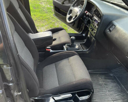 Черный Фольксваген Пассат, объемом двигателя 1.8 л и пробегом 133 тыс. км за 2500 $, фото 15 на Automoto.ua