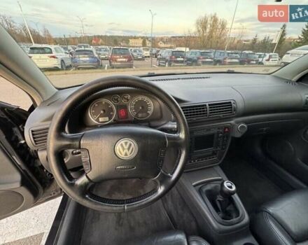 Черный Фольксваген Пассат, объемом двигателя 1.9 л и пробегом 230 тыс. км за 1150 $, фото 18 на Automoto.ua