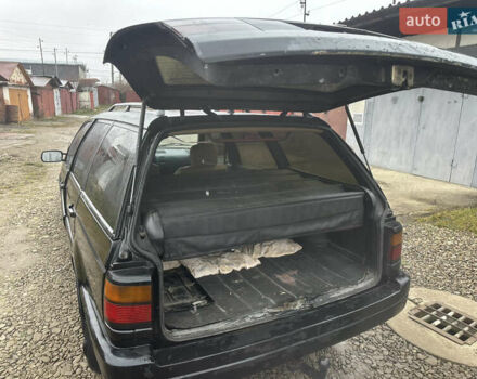 Черный Фольксваген Пассат, объемом двигателя 1.6 л и пробегом 210 тыс. км за 1350 $, фото 12 на Automoto.ua