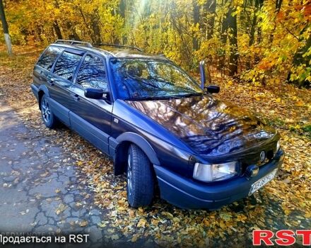 Черный Фольксваген Пассат, объемом двигателя 2 л и пробегом 330 тыс. км за 2500 $, фото 4 на Automoto.ua