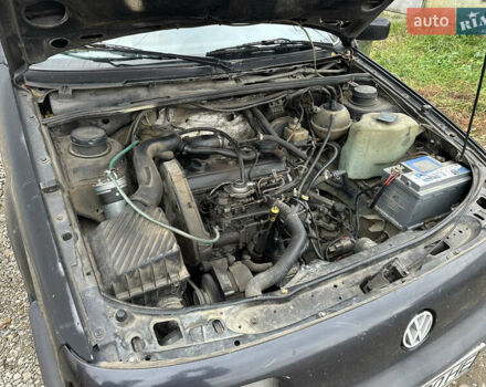 Черный Фольксваген Пассат, объемом двигателя 1.6 л и пробегом 320 тыс. км за 1499 $, фото 16 на Automoto.ua