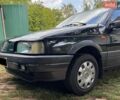 Черный Фольксваген Пассат, объемом двигателя 1.8 л и пробегом 419 тыс. км за 3000 $, фото 1 на Automoto.ua