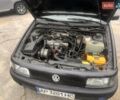 Черный Фольксваген Пассат, объемом двигателя 1.78 л и пробегом 380 тыс. км за 1650 $, фото 5 на Automoto.ua
