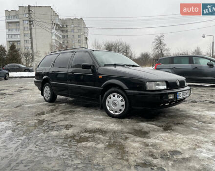 Чорний Фольксваген Пассат, об'ємом двигуна 2 л та пробігом 292 тис. км за 3000 $, фото 1 на Automoto.ua