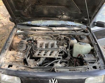 Черный Фольксваген Пассат, объемом двигателя 1.98 л и пробегом 404 тыс. км за 1950 $, фото 3 на Automoto.ua