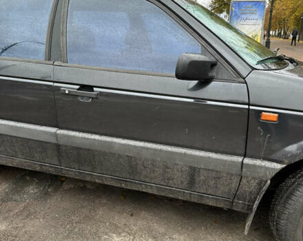 Черный Фольксваген Пассат, объемом двигателя 1.8 л и пробегом 528 тыс. км за 2650 $, фото 2 на Automoto.ua