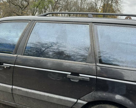 Черный Фольксваген Пассат, объемом двигателя 1.8 л и пробегом 528 тыс. км за 2650 $, фото 10 на Automoto.ua