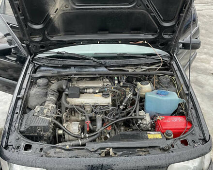 Чорний Фольксваген Пассат, об'ємом двигуна 2 л та пробігом 292 тис. км за 3000 $, фото 11 на Automoto.ua