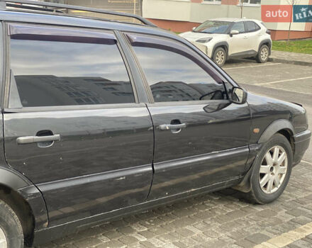 Чорний Фольксваген Пассат, об'ємом двигуна 1.8 л та пробігом 415 тис. км за 2299 $, фото 14 на Automoto.ua