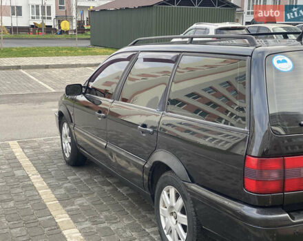 Чорний Фольксваген Пассат, об'ємом двигуна 1.8 л та пробігом 415 тис. км за 2299 $, фото 8 на Automoto.ua