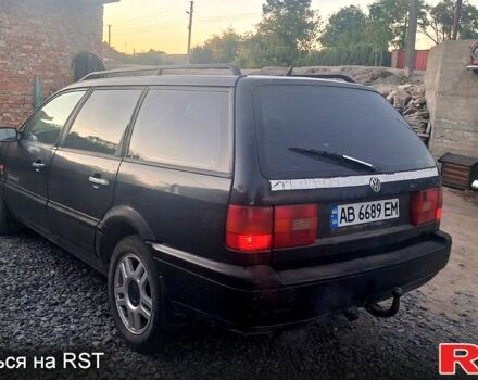 Черный Фольксваген Пассат, объемом двигателя 2 л и пробегом 286 тыс. км за 1500 $, фото 1 на Automoto.ua