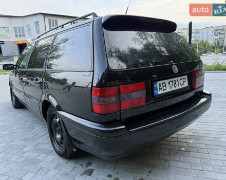 Черный Фольксваген Пассат, объемом двигателя 2.8 л и пробегом 274 тыс. км за 2500 $, фото 5 на Automoto.ua