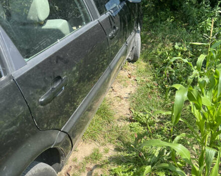 Черный Фольксваген Пассат, объемом двигателя 1.8 л и пробегом 450 тыс. км за 1800 $, фото 4 на Automoto.ua