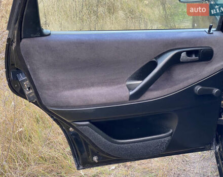 Черный Фольксваген Пассат, объемом двигателя 2 л и пробегом 330 тыс. км за 3550 $, фото 24 на Automoto.ua