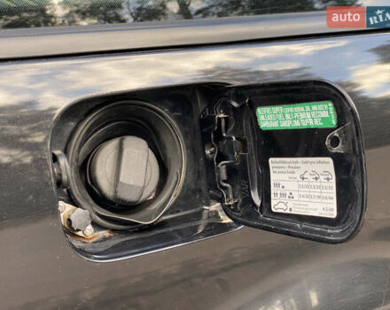 Черный Фольксваген Пассат, объемом двигателя 2 л и пробегом 330 тыс. км за 3550 $, фото 54 на Automoto.ua