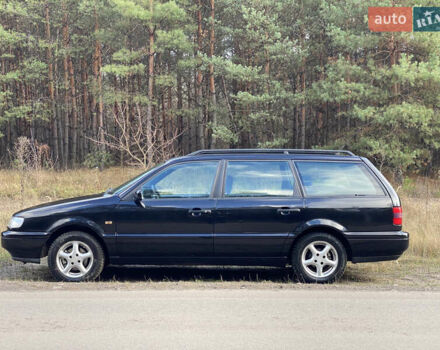 Черный Фольксваген Пассат, объемом двигателя 2 л и пробегом 330 тыс. км за 3550 $, фото 6 на Automoto.ua