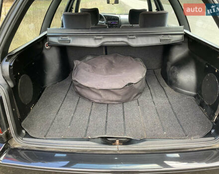 Черный Фольксваген Пассат, объемом двигателя 2 л и пробегом 330 тыс. км за 3550 $, фото 43 на Automoto.ua