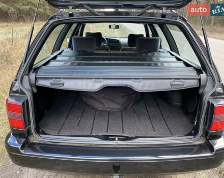 Черный Фольксваген Пассат, объемом двигателя 2 л и пробегом 330 тыс. км за 3550 $, фото 42 на Automoto.ua