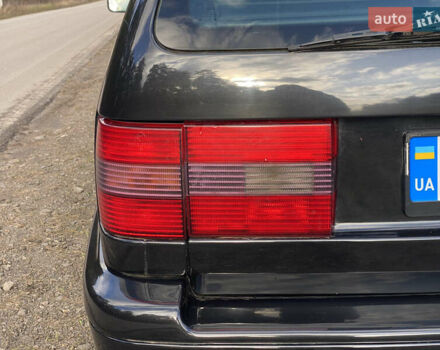 Черный Фольксваген Пассат, объемом двигателя 2 л и пробегом 330 тыс. км за 3550 $, фото 47 на Automoto.ua