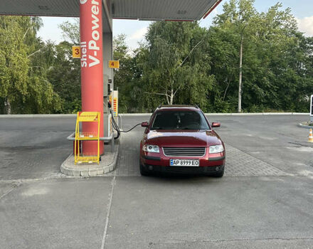 Черный Фольксваген Пассат, объемом двигателя 1.6 л и пробегом 530 тыс. км за 5000 $, фото 4 на Automoto.ua