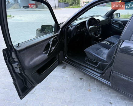 Черный Фольксваген Пассат, объемом двигателя 2.8 л и пробегом 274 тыс. км за 2000 $, фото 28 на Automoto.ua