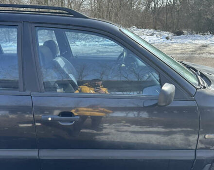 Черный Фольксваген Пассат, объемом двигателя 1.8 л и пробегом 300 тыс. км за 2500 $, фото 5 на Automoto.ua