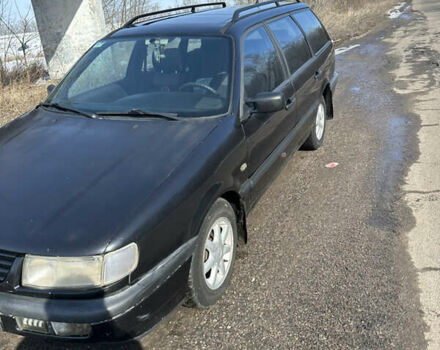 Черный Фольксваген Пассат, объемом двигателя 1.8 л и пробегом 300 тыс. км за 2500 $, фото 14 на Automoto.ua