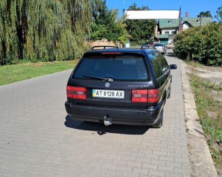 Фольксваген Пассат 1996 у Івано-Франківську на Automoto.ua Чорний Фольксваген Пассат, об'ємом двигуна 2 л та пробігом 250 тис. км за 4000 $, фото 3 на Automoto.ua