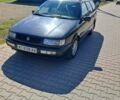 Фольксваген Пассат 1996 у Івано-Франківську на Automoto.ua Чорний Фольксваген Пассат, об'ємом двигуна 2 л та пробігом 250 тис. км за 4000 $, фото 1 на Automoto.ua