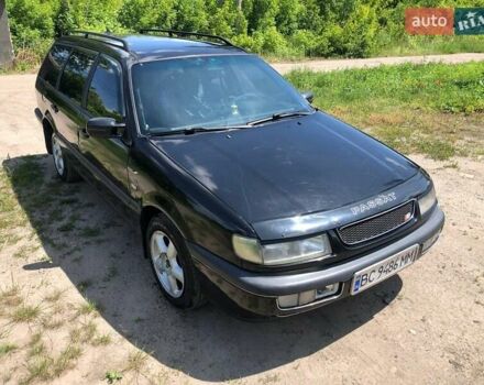 Черный Фольксваген Пассат, объемом двигателя 1.78 л и пробегом 472 тыс. км за 2065 $, фото 3 на Automoto.ua