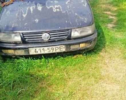 Черный Фольксваген Пассат, объемом двигателя 1.9 л и пробегом 450 тыс. км за 1400 $, фото 3 на Automoto.ua