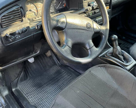 Чорний Фольксваген Пассат, об'ємом двигуна 1.98 л та пробігом 735 тис. км за 2400 $, фото 7 на Automoto.ua