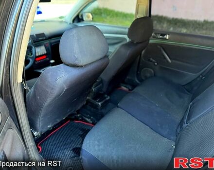 Черный Фольксваген Пассат, объемом двигателя 1.6 л и пробегом 347 тыс. км за 2700 $, фото 5 на Automoto.ua