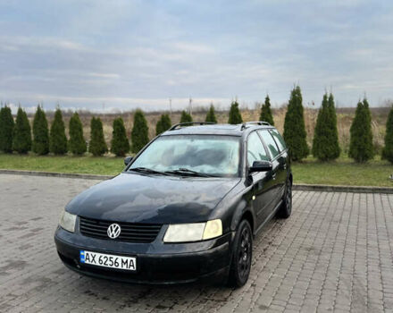 Черный Фольксваген Пассат, объемом двигателя 1.6 л и пробегом 350 тыс. км за 3200 $, фото 1 на Automoto.ua