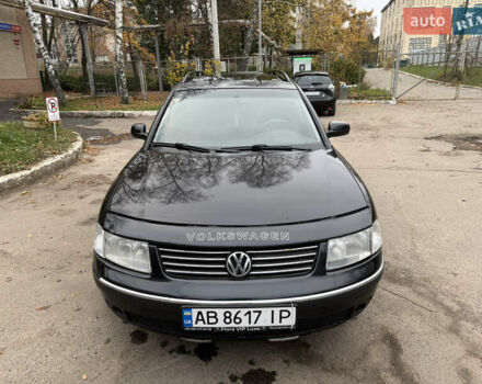 Черный Фольксваген Пассат, объемом двигателя 1.6 л и пробегом 335 тыс. км за 2999 $, фото 2 на Automoto.ua
