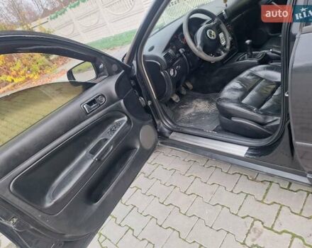 Черный Фольксваген Пассат, объемом двигателя 1.9 л и пробегом 408 тыс. км за 2800 $, фото 26 на Automoto.ua