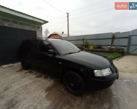 Черный Фольксваген Пассат, объемом двигателя 1.9 л и пробегом 481 тыс. км за 3299 $, фото 2 на Automoto.ua