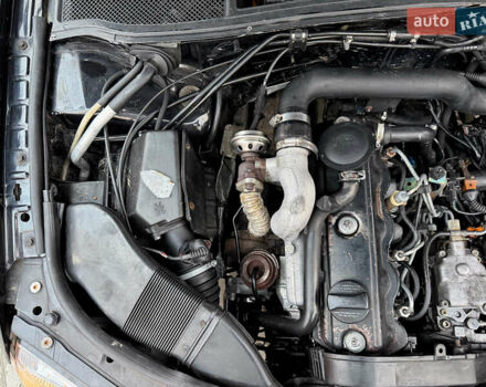 Черный Фольксваген Пассат, объемом двигателя 1.9 л и пробегом 408 тыс. км за 2999 $, фото 47 на Automoto.ua