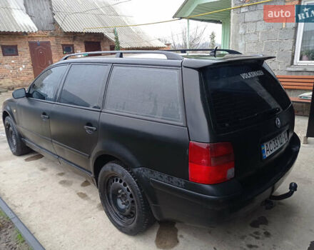 Черный Фольксваген Пассат, объемом двигателя 1.9 л и пробегом 481 тыс. км за 3299 $, фото 1 на Automoto.ua