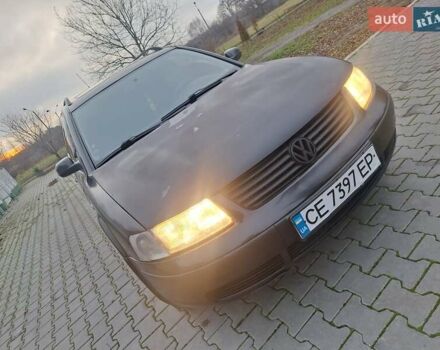 Черный Фольксваген Пассат, объемом двигателя 1.9 л и пробегом 408 тыс. км за 2800 $, фото 12 на Automoto.ua