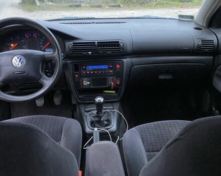 Чорний Фольксваген Пассат, об'ємом двигуна 1.9 л та пробігом 300 тис. км за 1550 $, фото 8 на Automoto.ua